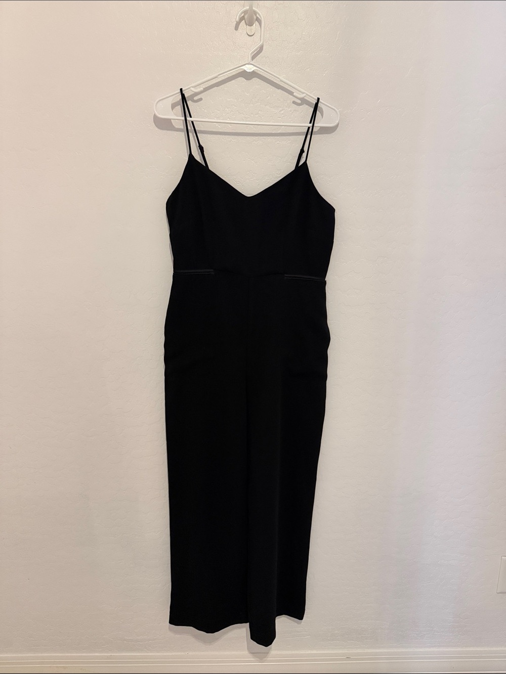 Classic Black Spaghetti-Strap Cropped Jumpsuit